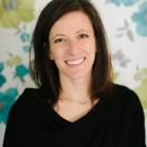 Eva Fischer Headshot